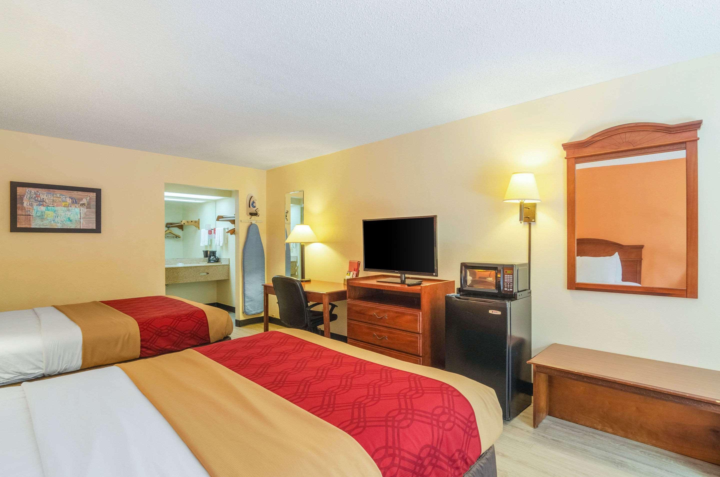 Econo Lodge Inn & Suites Gulfport Exteriér fotografie