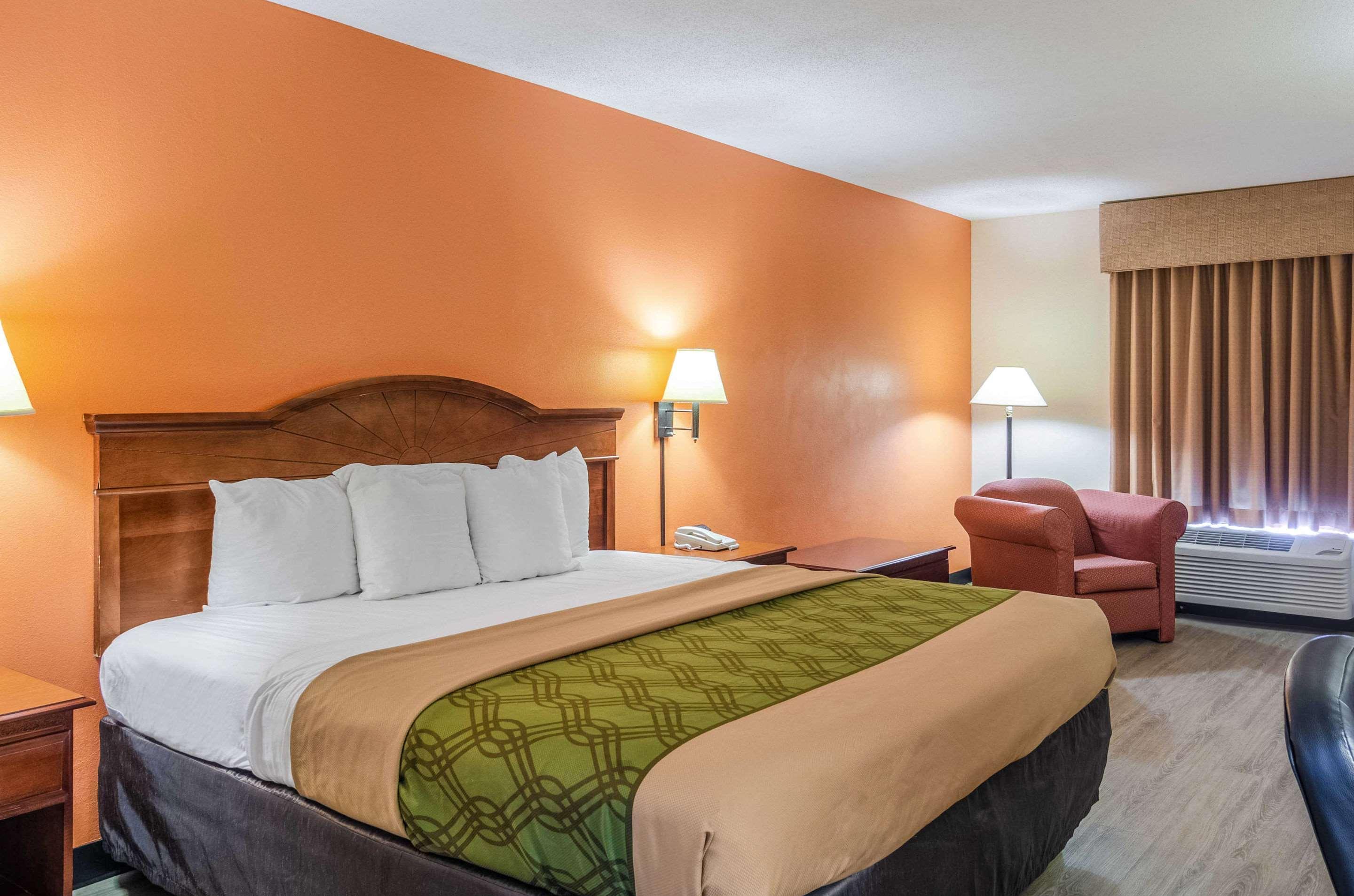 Econo Lodge Inn & Suites Gulfport Exteriér fotografie