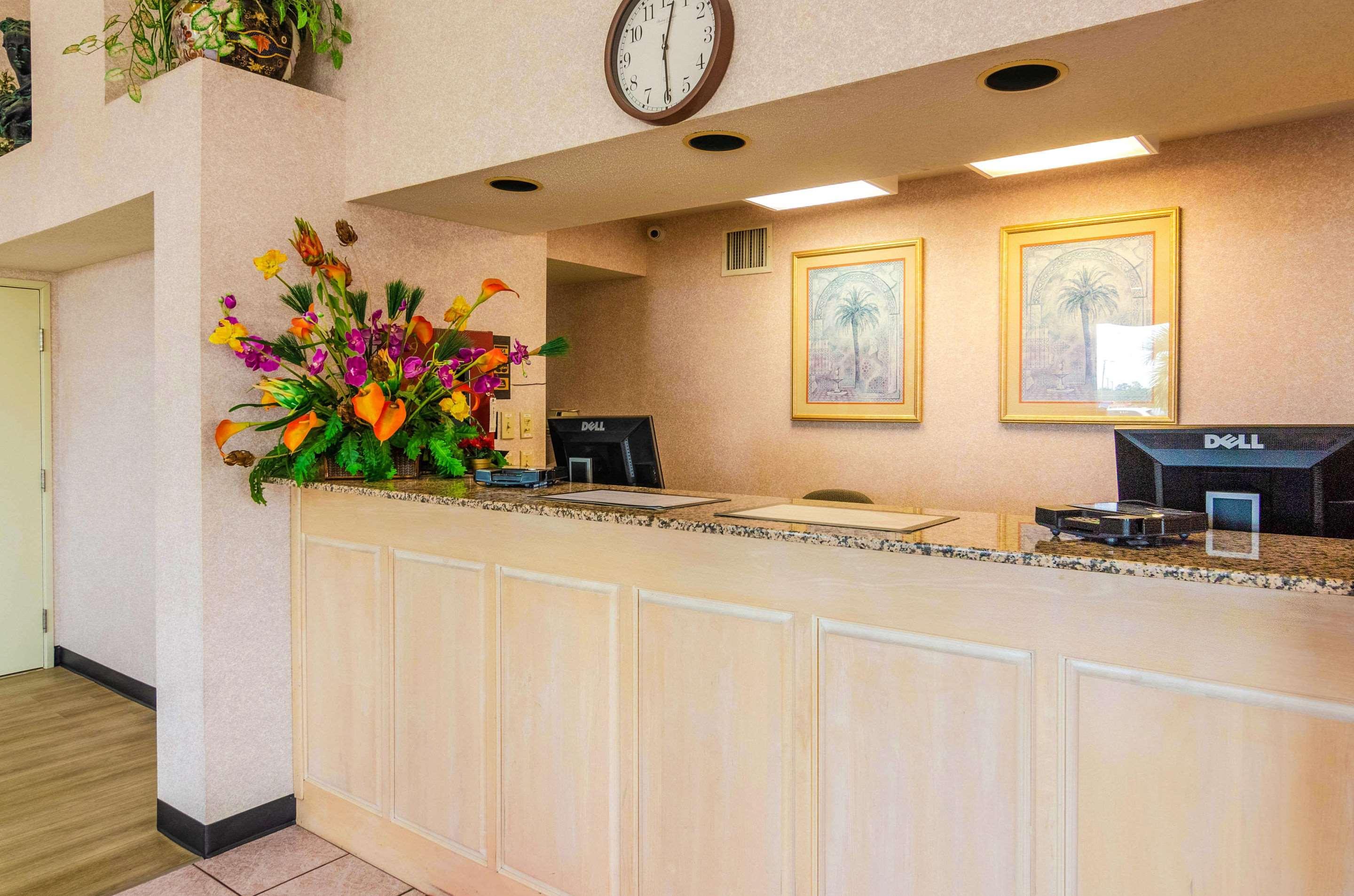 Econo Lodge Inn & Suites Gulfport Exteriér fotografie
