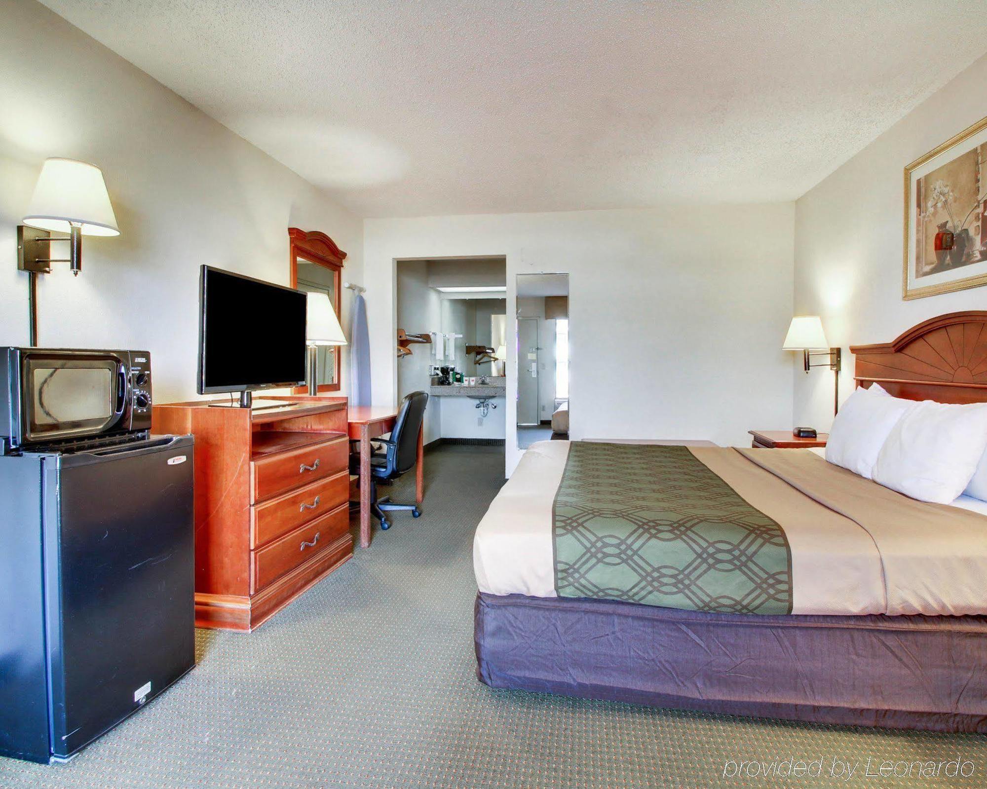 Econo Lodge Inn & Suites Gulfport Exteriér fotografie