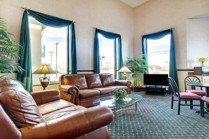 Econo Lodge Inn & Suites Gulfport Exteriér fotografie